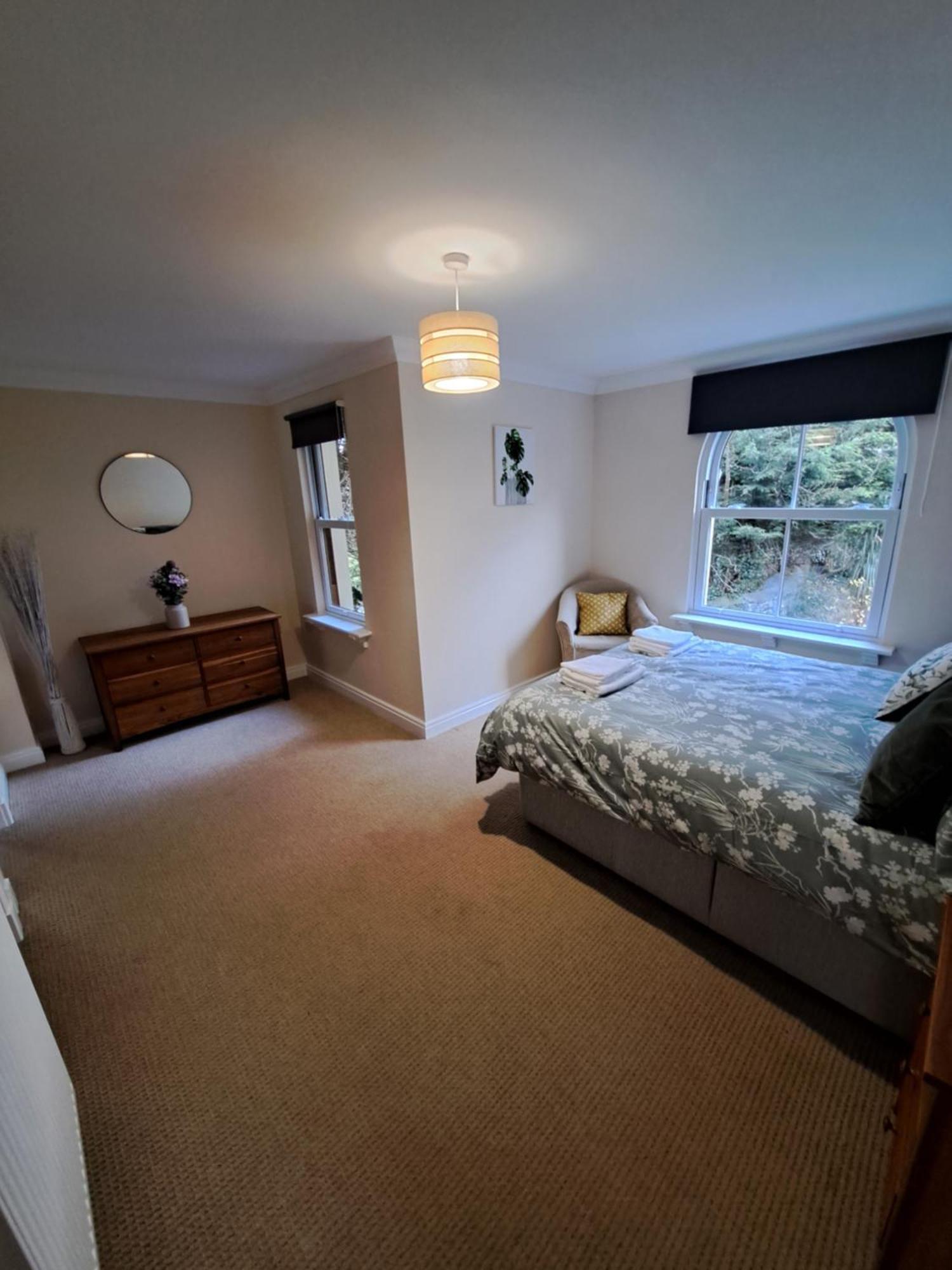 The Elms Apartments Ramsey Isle Of Man Uk Экстерьер фото
