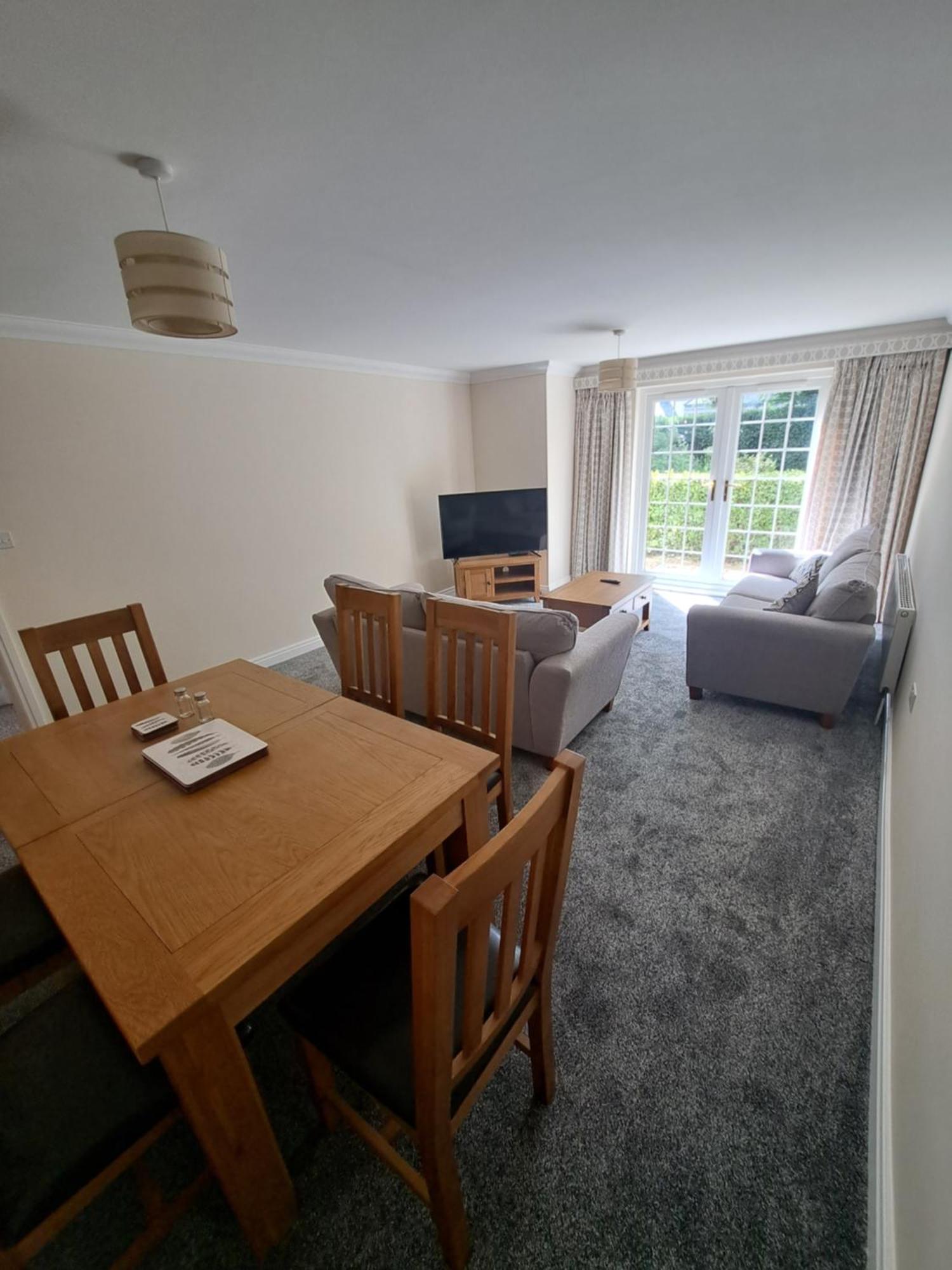 The Elms Apartments Ramsey Isle Of Man Uk Экстерьер фото