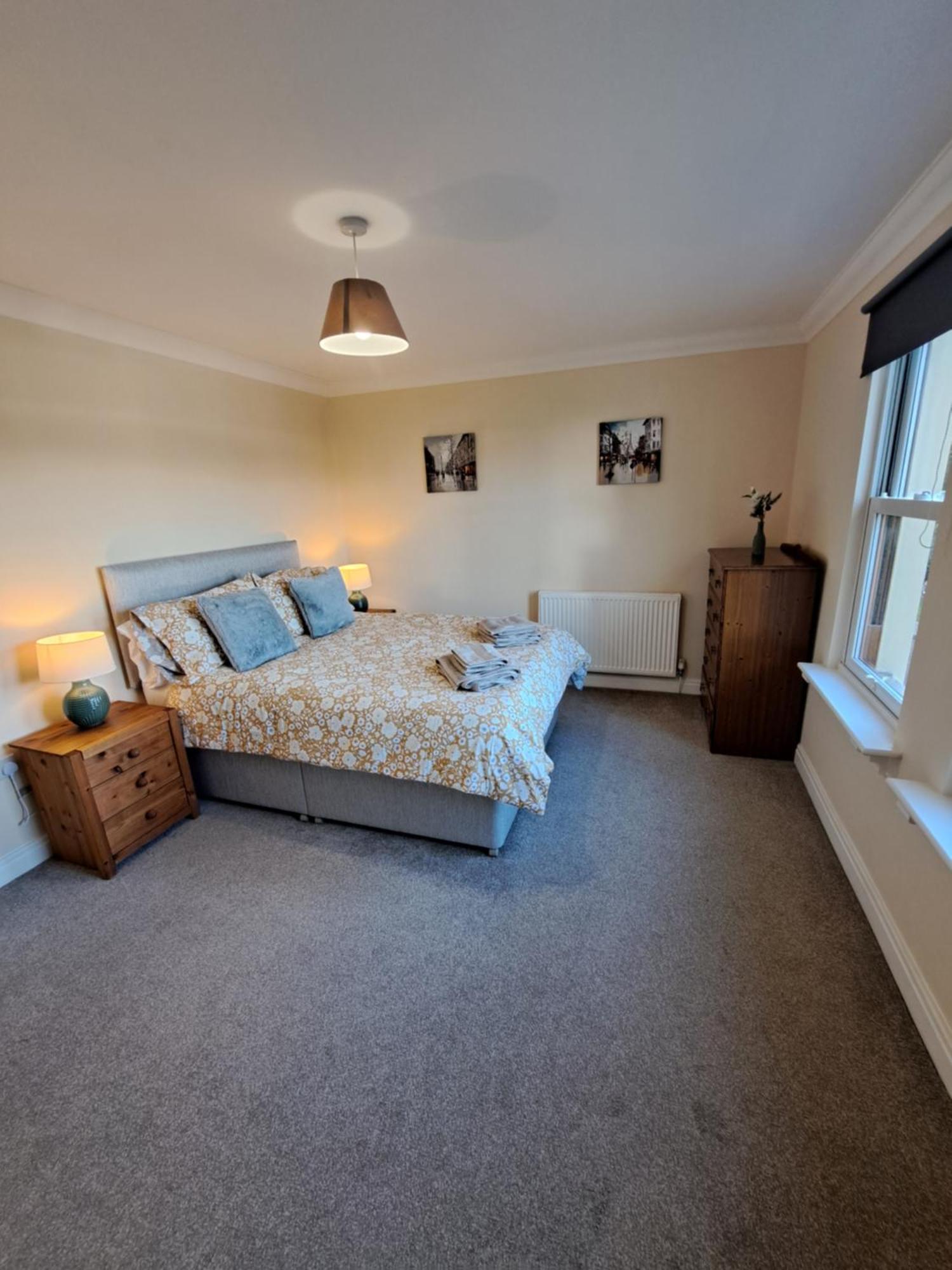 The Elms Apartments Ramsey Isle Of Man Uk Экстерьер фото